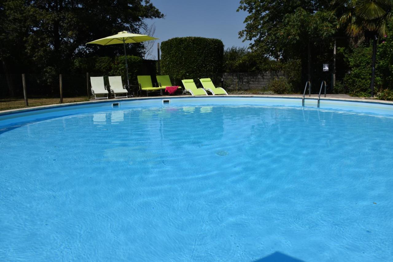 Lembras Du Vert & Du Bon Air - Linge Maison Inclus - Parking Prive Gratuit - Centre Ville Bergerac 10Mn - Domaine Bellevue Cottage En Perigord מראה חיצוני תמונה