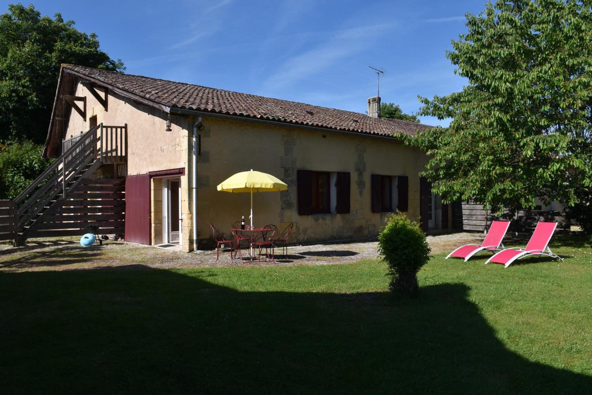 Lembras Du Vert & Du Bon Air - Linge Maison Inclus - Parking Prive Gratuit - Centre Ville Bergerac 10Mn - Domaine Bellevue Cottage En Perigord מראה חיצוני תמונה