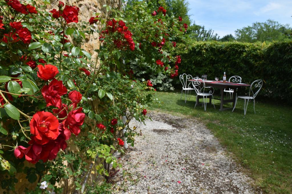 Lembras Du Vert & Du Bon Air - Linge Maison Inclus - Parking Prive Gratuit - Centre Ville Bergerac 10Mn - Domaine Bellevue Cottage En Perigord מראה חיצוני תמונה